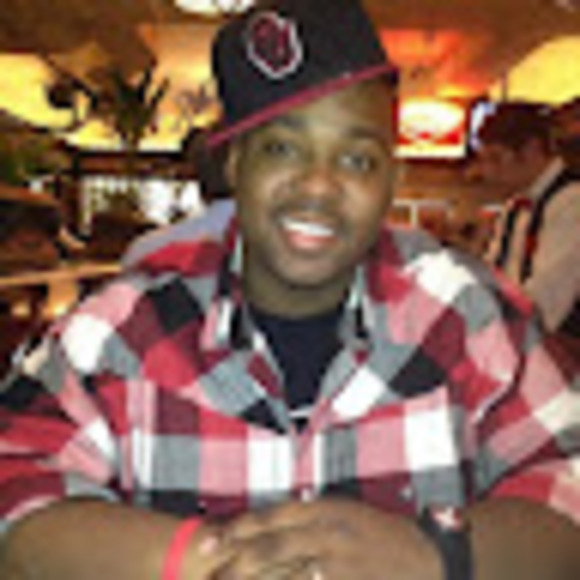 Meet your Posher, Jonathan - Picture 1 of 1